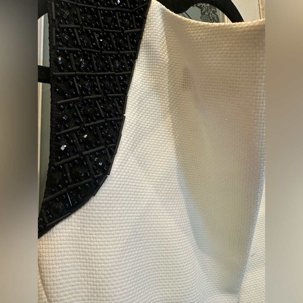 Tahari Arthur S. Levine Chic Black studs and White Sleeveless Mini Dress size 8 - Picture 8 of 14